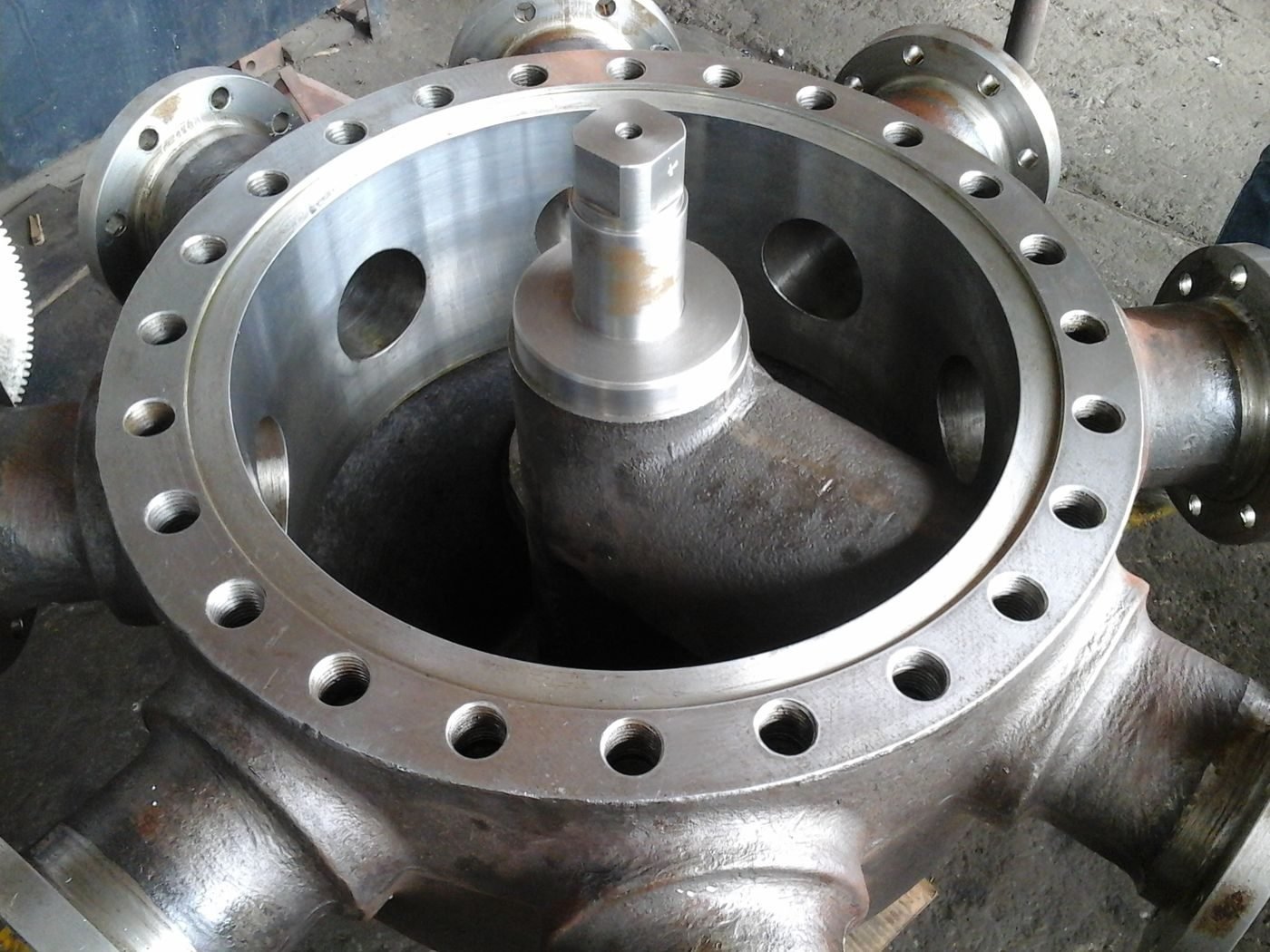 Inspección interna del rotor y los asientos de la válvula